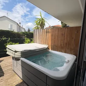 Hotel Sable Et Soleil - Port, Et Jacuzzi Prive